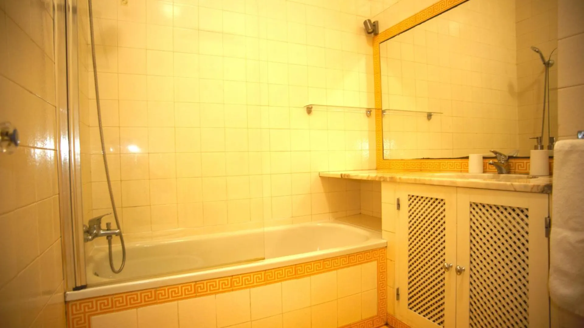 My Fair Lisbon - Bairro Alto Fine Apartments